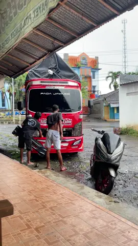 Intro seng gawe mrinding pas mongso rendeng 🥶