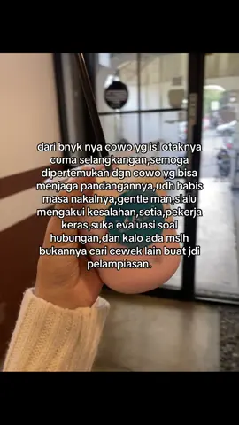 dan satu lgi ga avoidant. banyak mau karna aku ga gila cowok,sorryyy!