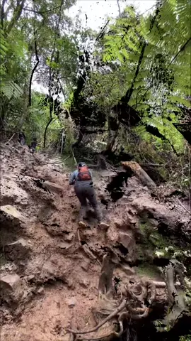 #salak2viaajisaka #fajarkencana #salak2180mdpl 