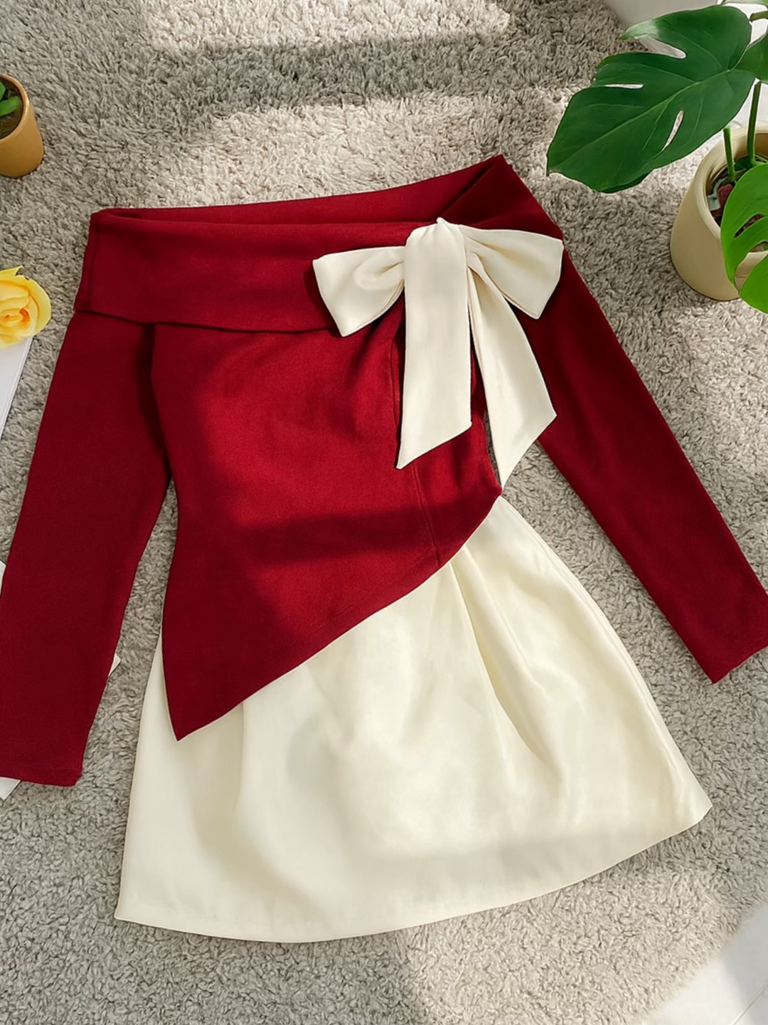 “Mặc vào tỏa sáng, xinh đẹp chuẩn nàng thơ 🌷”#Thoitrangnu #OOTD #xuhuong #xuhuongtiktok #tiktokvn #TikTokFashion #trend2025 #fyp #OOTD #outfit #viral #outfit inspo semi formal #tiktokstyle #hoodie #AolenXinh