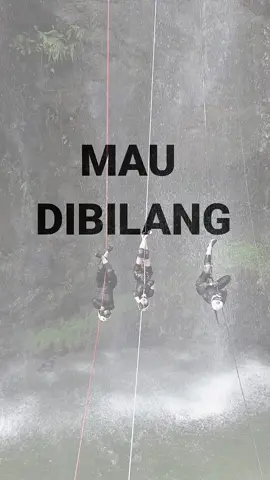 Ayo siapa yg mau kalian di ajak backflip bareng di ketinggian 27m tag orang nya  #canyoneeringgunungsalak #canyoneeringcurugbungsu #curugbungsu #canyon #fypage 