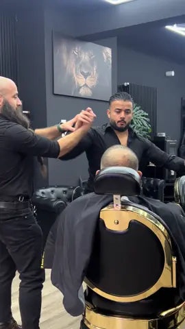 #tik_tok #fürdich #füreuch #foruyou #barber   @mustafa | benafsh 😂❤️❤️