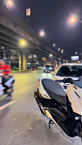 #xmaxดิว่ะ จัดตรงเรียบร้อย