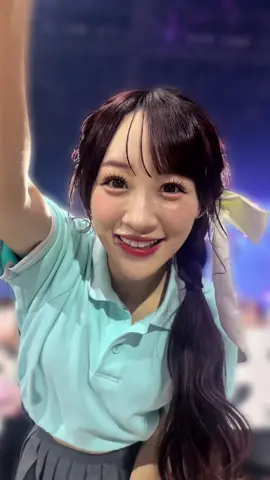 りさちゃんからのなでなで😭🩵私の声きもすぎるし、あまりのかわいさについタメ口になってしまった、ごめんなさい😣もしかしたらすぐ消しちゃうかも！#音嶋莉沙 ﾁｬﾝ #イコラブ #イコールラブ #イコラブ8周年ツアー #撮可 