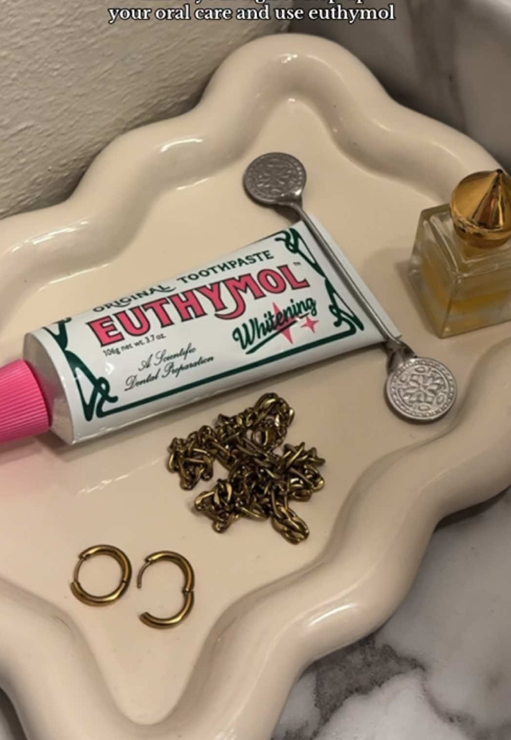 the viral pink toothpaste and the squeezer uhh yesssss get yours now @Euthymol US #oralcare #DailyRoutine #romanticizeyourlife #thisisyoursign #hygieneproducts 