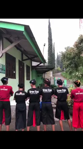 EST 1993🤟🤓@tarunasejati01  #fy #moots? 