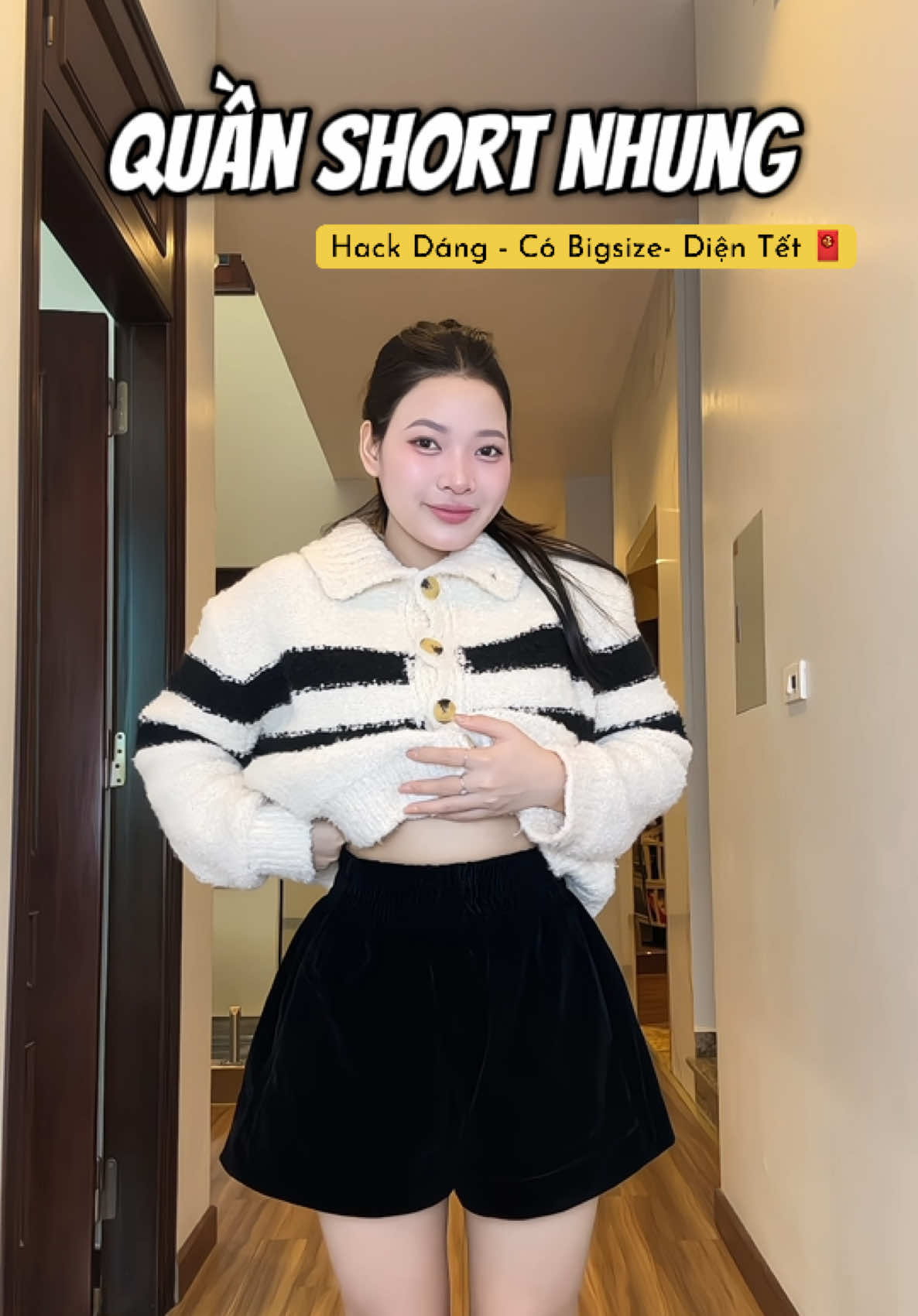 Em tìm được chiếc quần nhung phồng hack dáng đẹp mê mà nhung mềm 2 lớp dày dặn luôn. Form phồng vừa phải chứ không bị phồng lố đâu. Ưng cựccc #lammecungthuy #quanshortnhung #quannhung #quannhungcapcao #thoitrangnu 