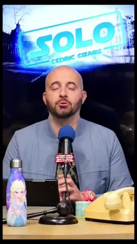 ☢️☢️☢️ BOMBE ATOMIQUE ! Ils craquent tous sur la voix de Fogiel et mon Cricri d'amour quitte le chantier pour me retrouver... La suite demain 😜🤣😜  #piege #prank #cizaire #STEPHANEMARECHAL #canular 