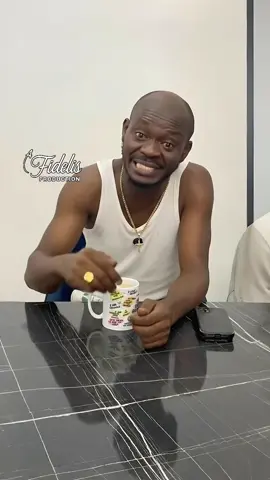 Jollof Tells his story of what happened. But wetin VDM do no good? Blow be like thunder. Hahahahaha #Jollof #MrJollof #VeryDarkMan #VDM #Airport #Airplane #Fight #Boxer #Boxing