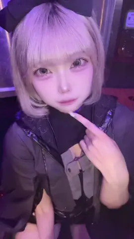 どっちにするの〜？ #推し不在 #メイドカフェ