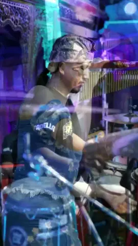 #adella #hennyadella #tamuundangan #cantikanuswantoro 