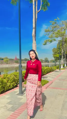#ရိုးရိုးလေးနဲ့မင်းရဲ့အလှက #fypシ゚ #foryou #မလှမပလေးမို့သီးခံကြည့်ပေး😁😁 