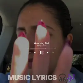 wrecking Ball@marlin 🌸🐬 #musiclyrics #songslyrics #wreckingball #mileycyrus #fyp 