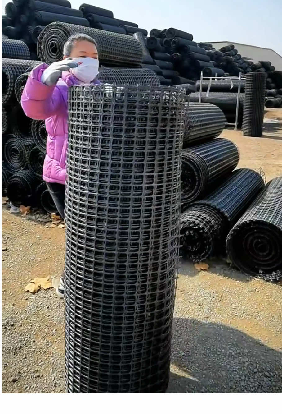 Lưới nhựa dẻo nguyên sinh siêu bền, lưới nhựa rào vườn, làm chuồng gà vịt rất tiện lợi #luoinhuadeo #luoinhuanguyensinh #luoinhuadeolamvuon #xuhuong #dodungtienich 