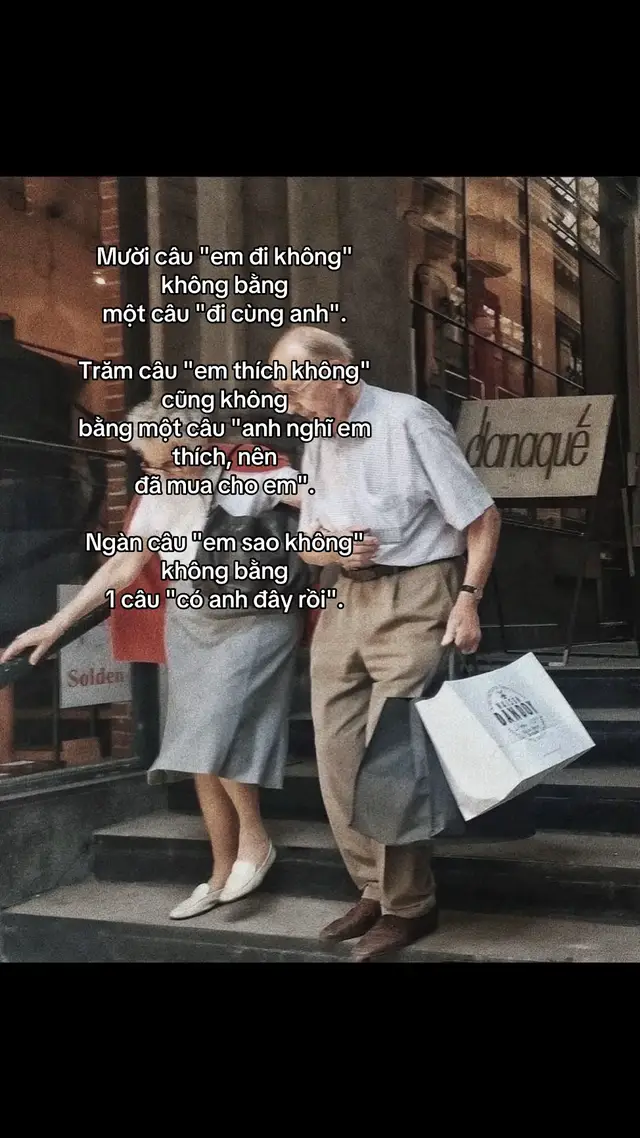 Thực ra thì ngàn vạn câu yêu cũng không bằng một chiều anh đưa tay nắm.. Bảo với em rằng: Một đời dài lắm, hãy để anh được che chở em..#fypシ゚ #story #xuhuong 