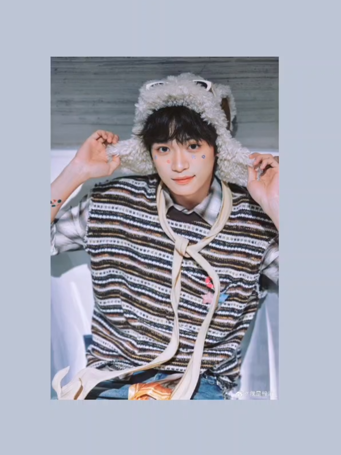 Song title: I am Fish (Cover) 我是一只鱼 (Wǒ shì yī zhǐ yú) Artist: Ziyu 梓渝 [Originally by Richie Jen 任贤齐] #ziyu #梓渝  #ageminisplaylist♊️ #lyricstranslation  --------------- 🩵 --------------- ⚠️ If you're going to use my work, make sure to give full credit! ⚠️ © Credit Music