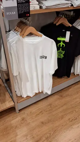 Uniqlo x Persija 1928 ini? #fyp #Persija #Uniqlo 