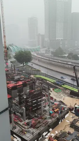 #Fyp #Hujan lebat #Akleh semoga dalam lindungan Dari nya...