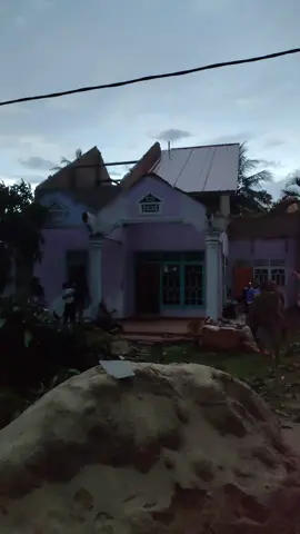 angin puting beliung#fypシ #lampungberduka #beliuk 