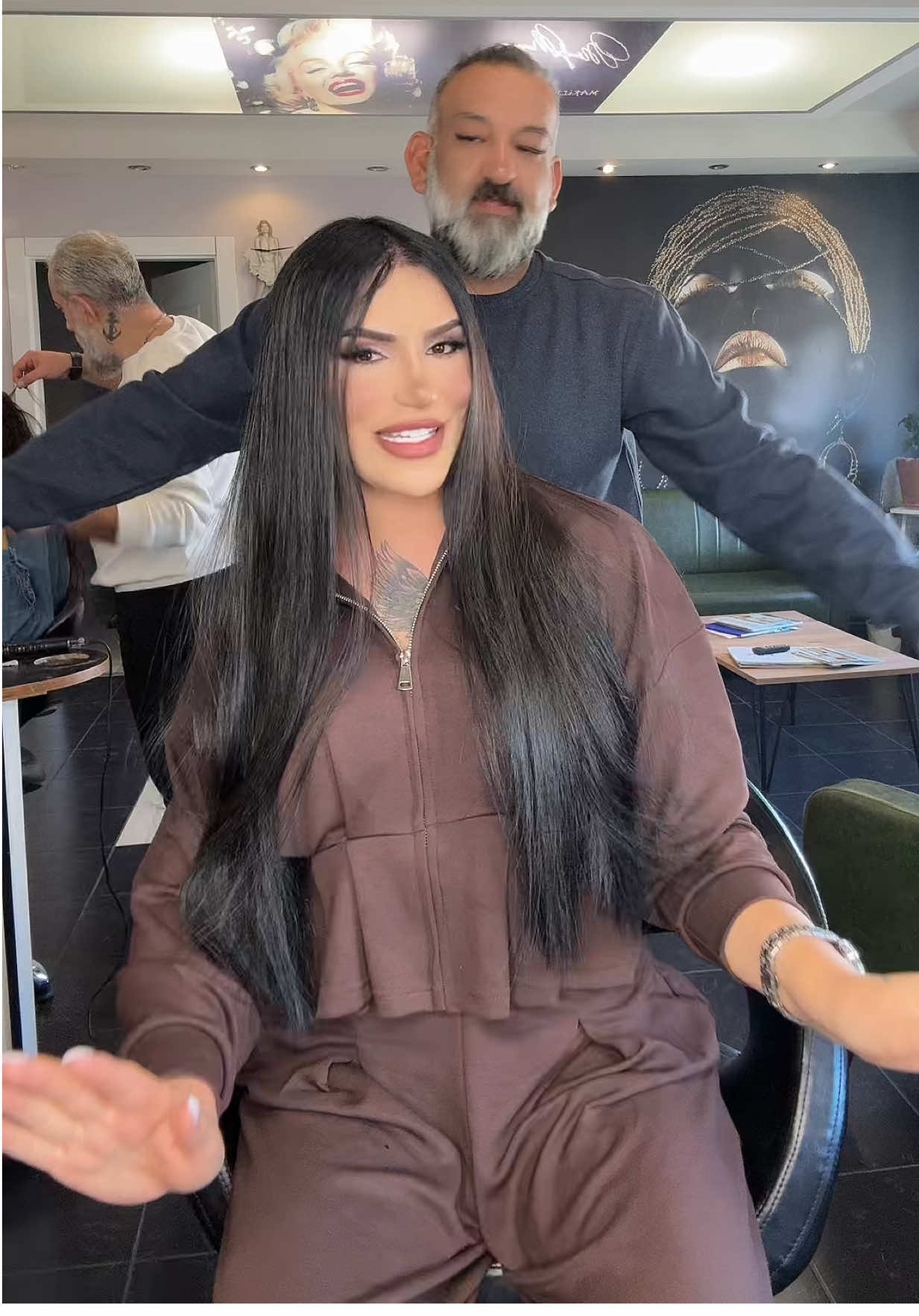 Siyah saç sizce Yakış mı aşkolar 😍@SEYFULL🅰️H YILM🅰️Z 