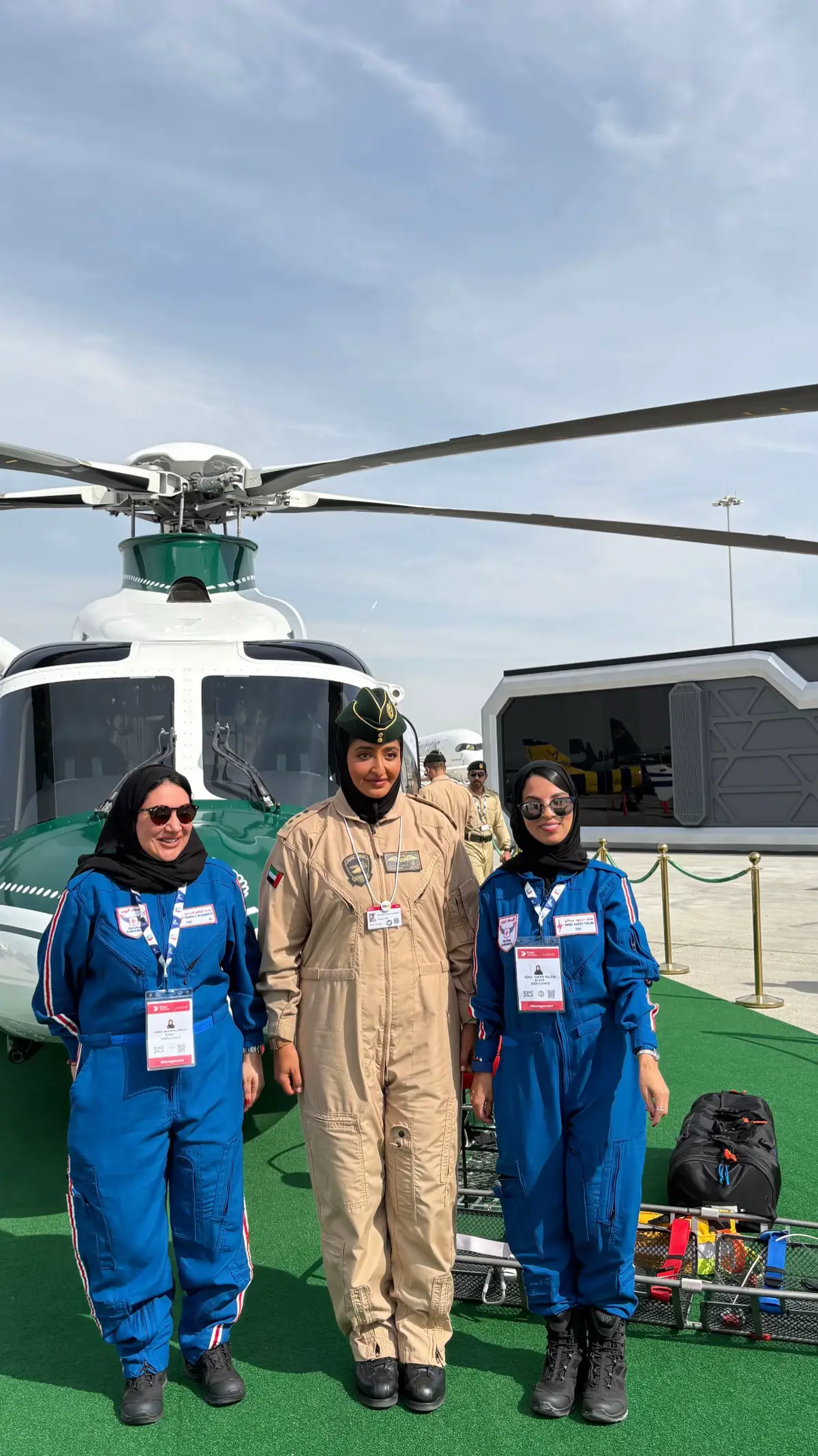 🤍 #dubai_airshow #uae #pilot 