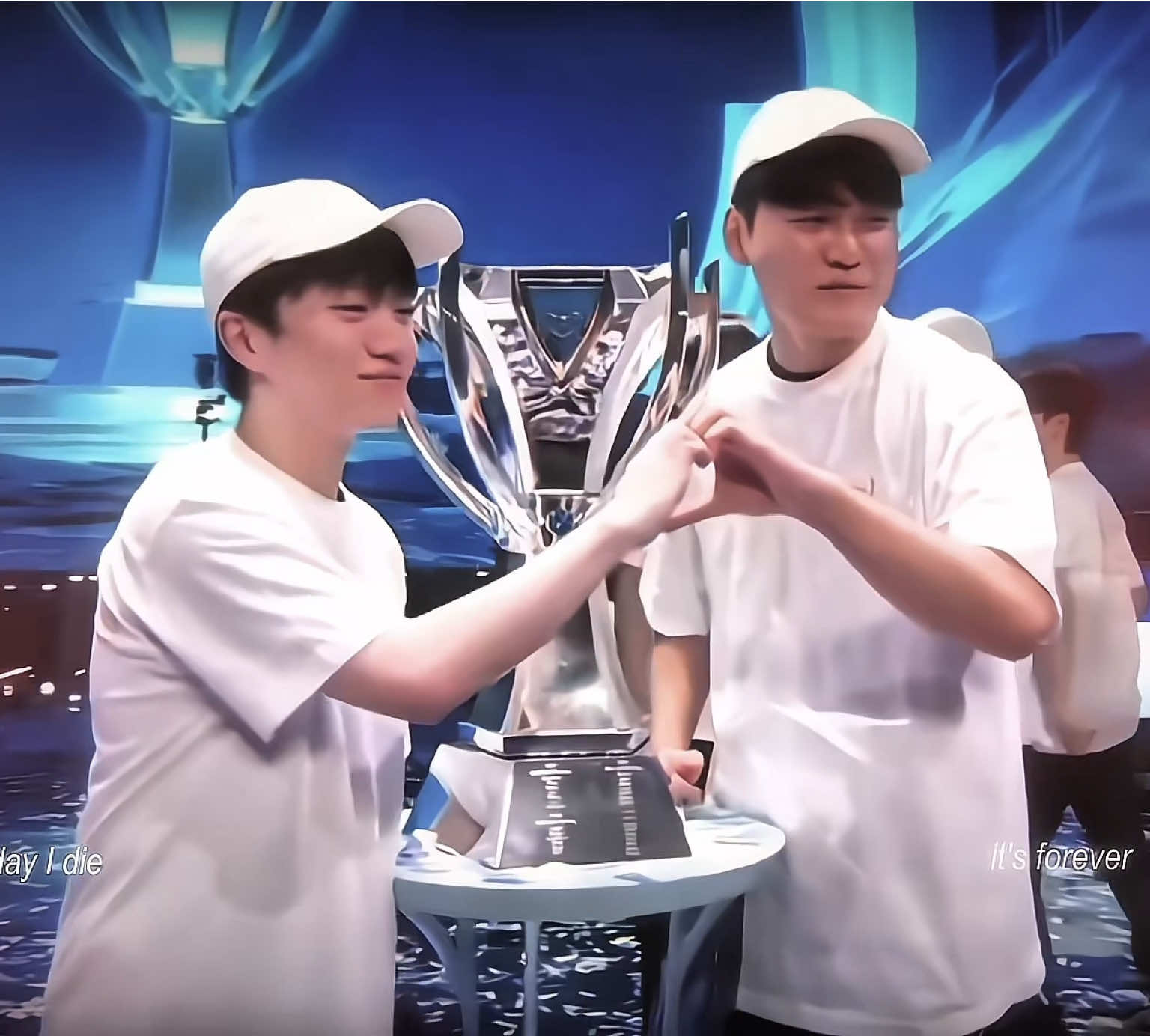 dont wanna say goodbye- #gumayusi #keria 