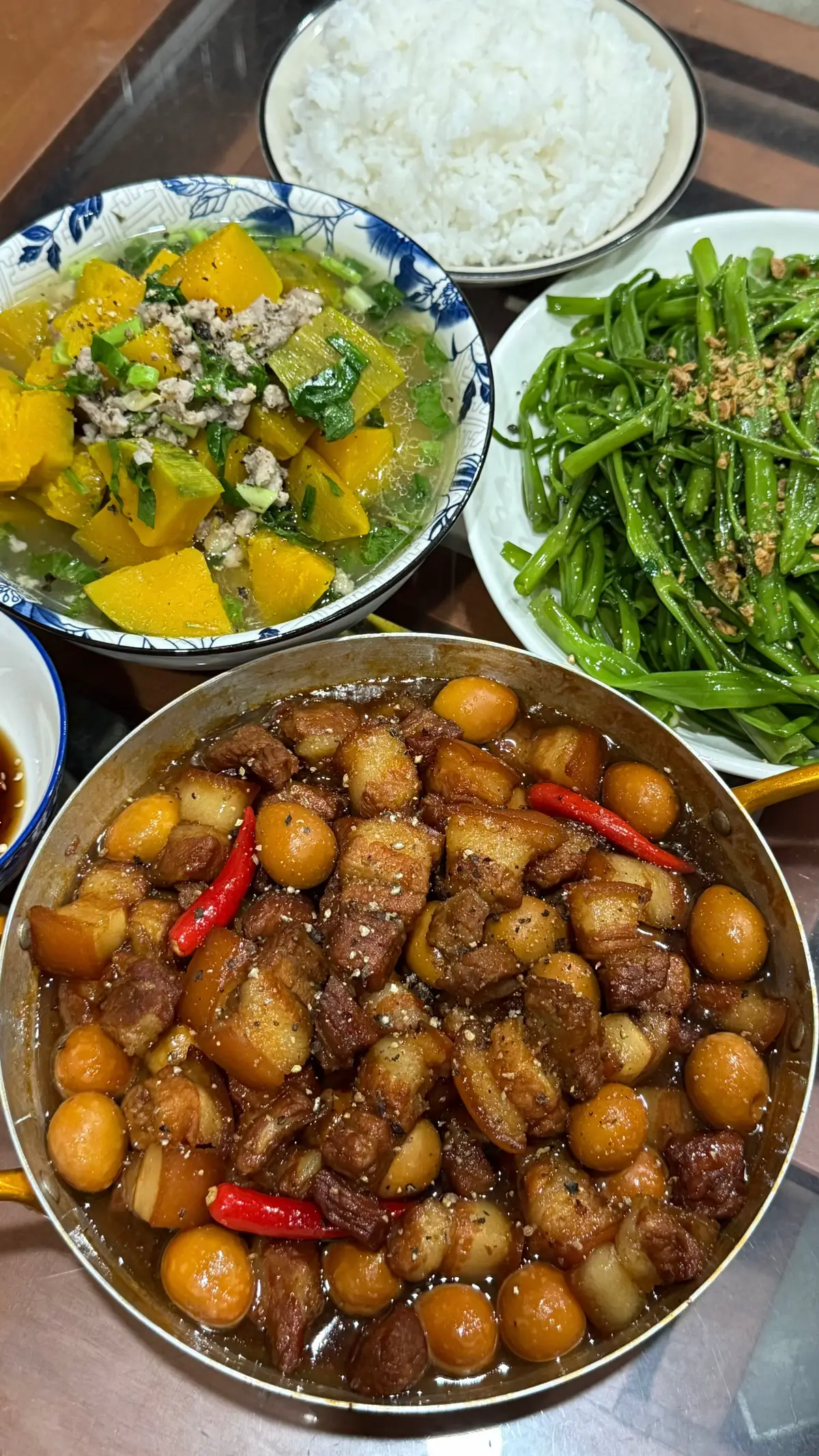 Cơm tối mời cả nhà