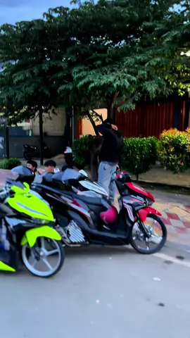 udahkan?#capcut #vario125 #variomodifikasi #varionistyindonesia #varioproper 