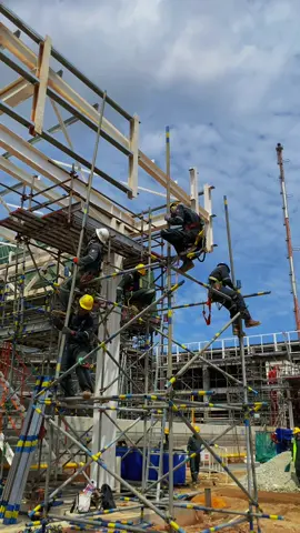 hidup jangan nekan sangat santai diposisi macam KETUA #fyppppppppppppppppppppppp #scaffolding #scaffold #scaffoldermalaysia🇲🇾 #scaffoldlife 