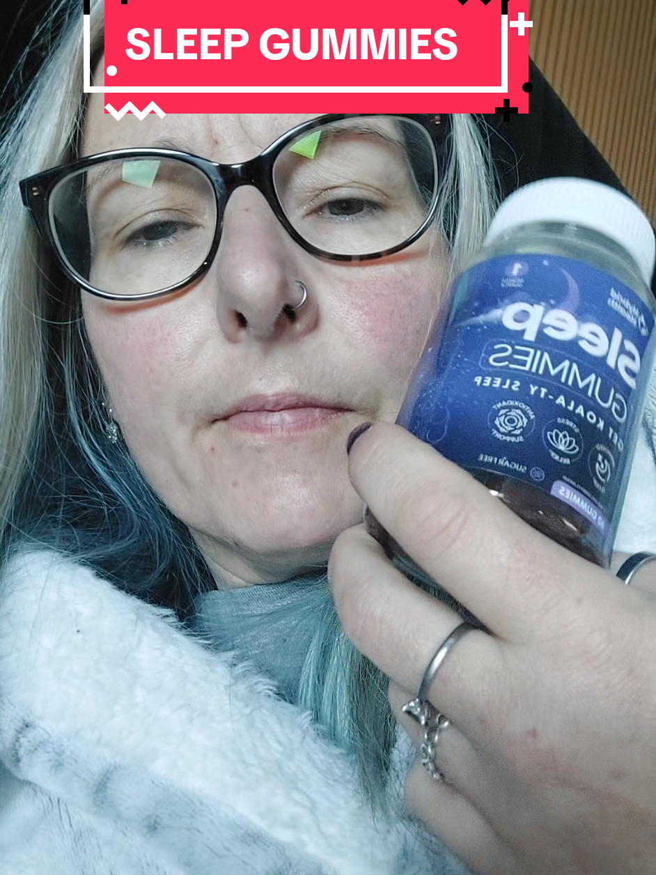 GUMMIES TO HELP YOU HAVE A GOOD NIGHTS SLEEP #tiktokmademebuyit #wellness #SLEEP #tired #menopause 