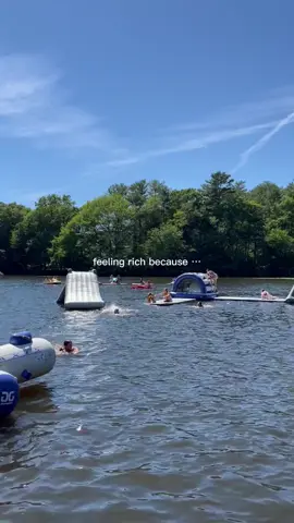 Did you know that with AmeriCamp Premium, you can earn a minimum of $2,350 teaching something you're skilled in? ✨ Use code: PREMIUM30 for £30 off your Premium Application! Check out the link in our bio for more information! ☝️ #AmeriCamp #Camp #SummerCamp #CampCounsellor #WorkAbroad #CampinAmerica