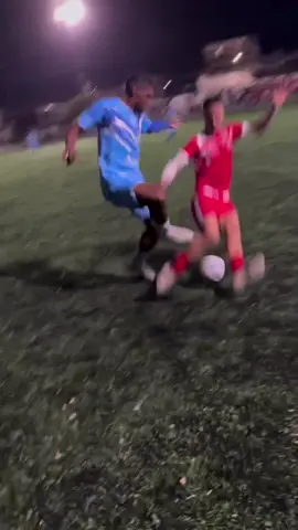 The cameraman! 🤣📢 🎥: @Cris Silva #football #footballtiktok #goviral #footy #Soccer 