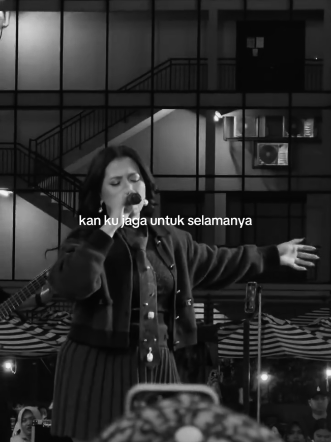 andaikan diriku menjadi pendampingmu..😊 #lyrics #liriklagu #pendampingmu #shabrinaleanor #fyp  🎥: jonathanlaau