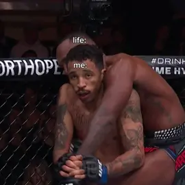 Life brings pressure, you bring a grin 😏 #leonedwards #carlosprates #ufc322 #problems #🥀 