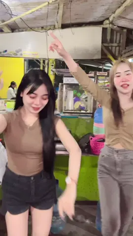 Angkringan cabang 1,2 ready🫶 Terimakasih yg sudah mampir 🥰😘 Monggo yg belum pernah kesini langsung gas masku, perkopian ternyaman di bumi🔥 ✅SUPPORT 11k SUBSCRIBE 🎦Nadiyahubaidilah ✅SUPPORT 10k SUBSCRIBE 🎦Herexgank ✅PP/ ENDORSE DM 😱 #CapCut #fypシ #fyp  #angkringannadiyah  #herexsidoarjo  . . . tag teman kalian & ajak kesini 🥰🥰