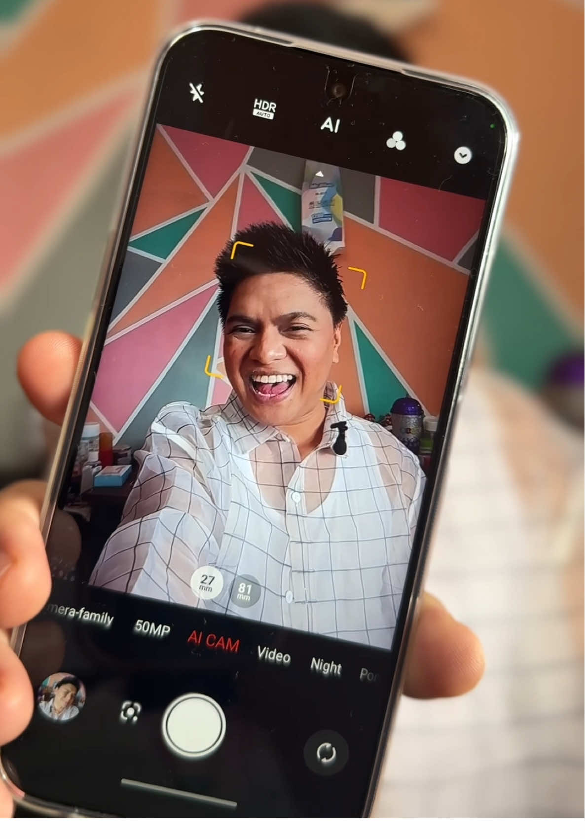 Na para bang…may reregaluhan ako nito this Christmas! Jowang reregaluhan na lang ang kulang 😜 Check Nubia V80 Design! Baka ito na ang sagot sa phone fantasy mo 😉 @Nubia Store Philippines  #FindYourVibeWithnubia #nubiaV80Design #nubiaPhilippines 