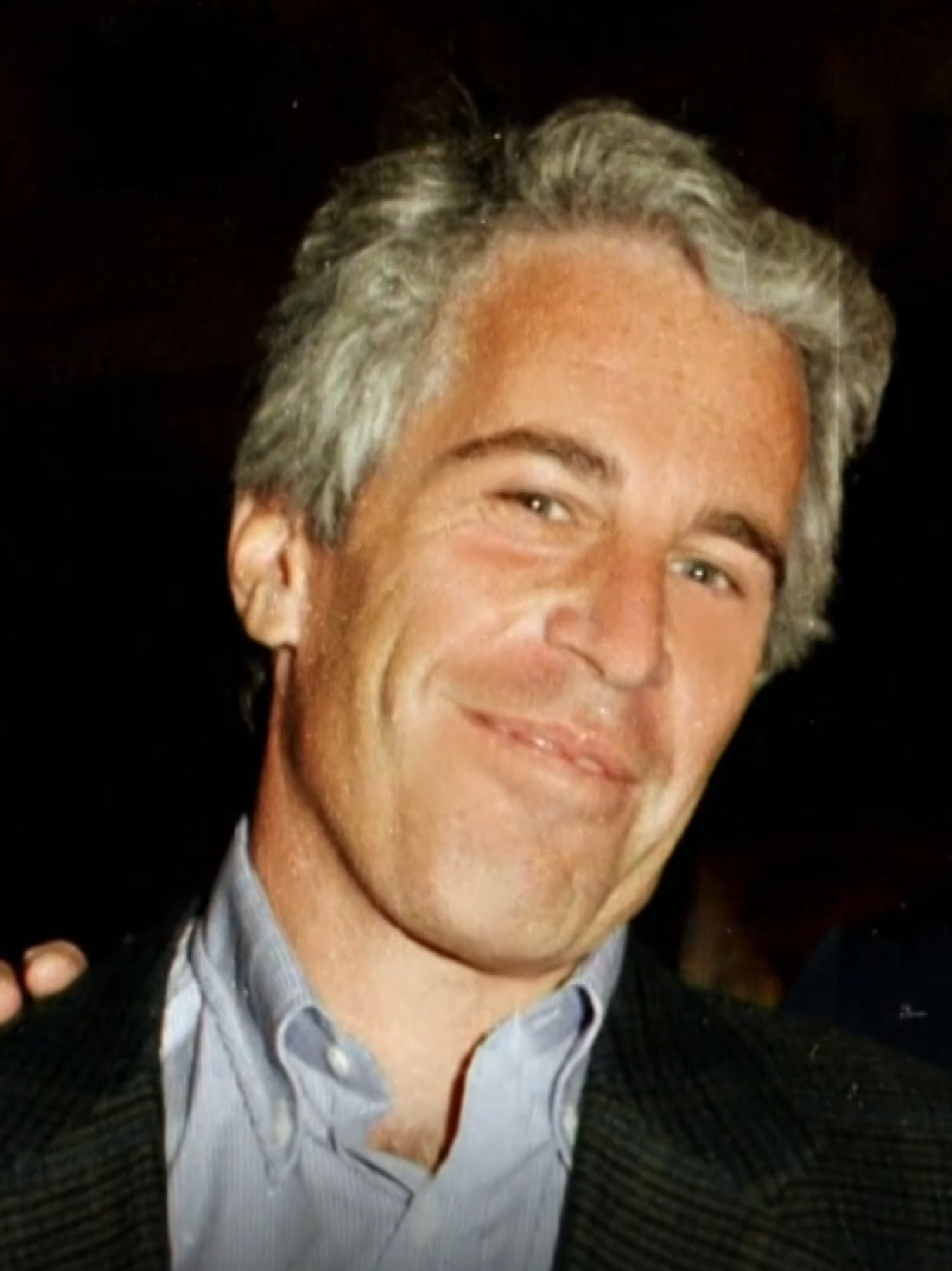 ☀️🗞️ ¡Buenos días, TikTok! Estas son las #noticias más importantes que debes saber este lunes 17 de noviembre de 2025: 📌Trump dice que está a favor de la divulgación de los archivos de Epstein. 📌Carolina del Norte se convierte en el nuevo epicentro de las redadas. 📌EE.UU. abre la puerta al diálogo con Venezuela. 📌Se levantan las restricciones de vuelos en 40 aeropuertos.