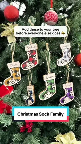 Hang your family on the tree, celebrate togetherness with a cozy Christmas soul ✨  #christmasdecor #familyornament #holidaytraditions #woodornament #macorner 