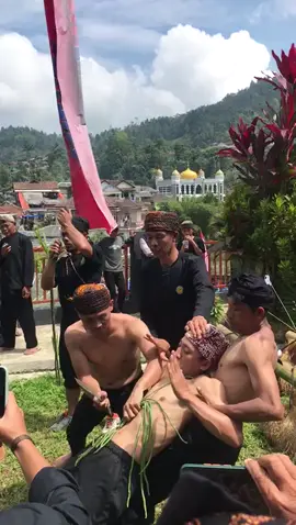 debus Banten kidul (kasepuhan Cisitu) dalam rangka seren taun kasepuhan Cisitu  #kasepuhancisitu #adatsunda #fyp 