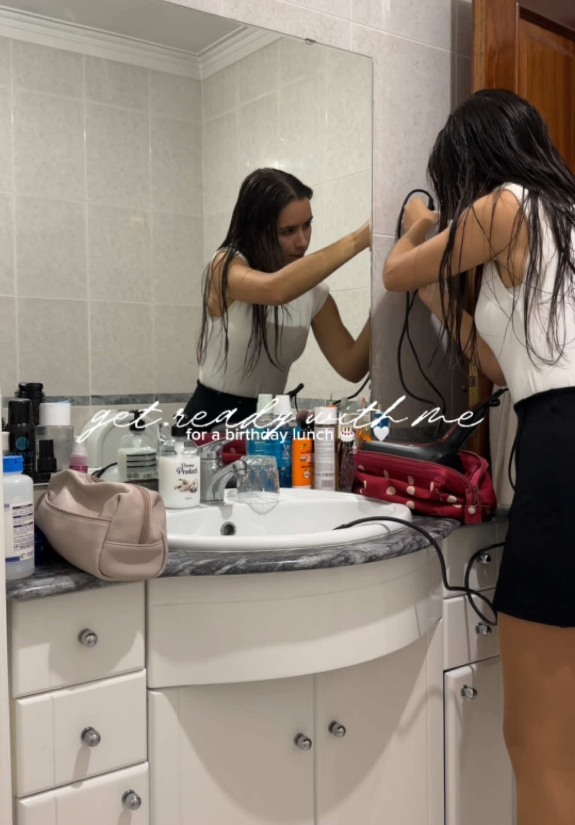 get ready with me — for a birthday lunch 🎂🍁🤍 corporate girl living in Porto 🌧️🍂 #corporategirlies #corporategirl #corporatejob #grwm #getreadywithme 