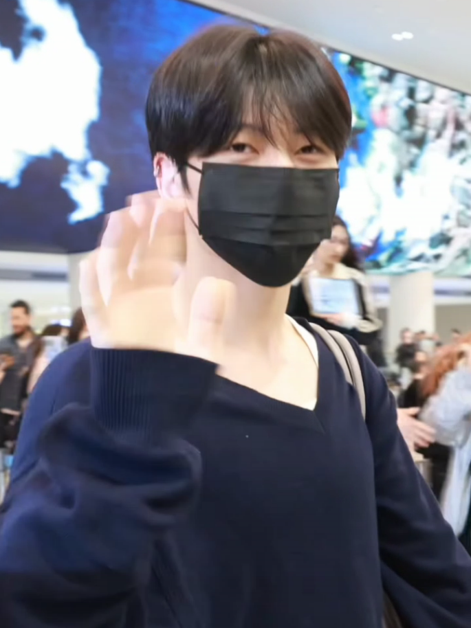 #zb1 #zerobaseone #seokmatthew #airportoutfit #fyp 