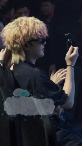 con mel RHYDER đã dự fmt của Pháp Kiều và quay vlog rất zui zẻ=) nhưng mà đợi hắn ta đăng thì lâu lắm=) #KieuXa #1stfanmeeting #xuhuong #RHYDER