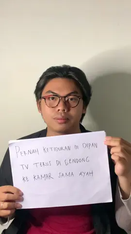 “ Cung… siapa yang pernah juga ? 🥹 “ Dapatkan buku “Kisah Kita Belum Usai, Ayah” ditoko buku Gramedia dan toko buku tradisional terdekat di seluruh Indonesia, atau klik link dibio untuk pembelian onlinenya ✨ #ayah #kenangan #anak #rindu #kisahkitabelumusaiayah 