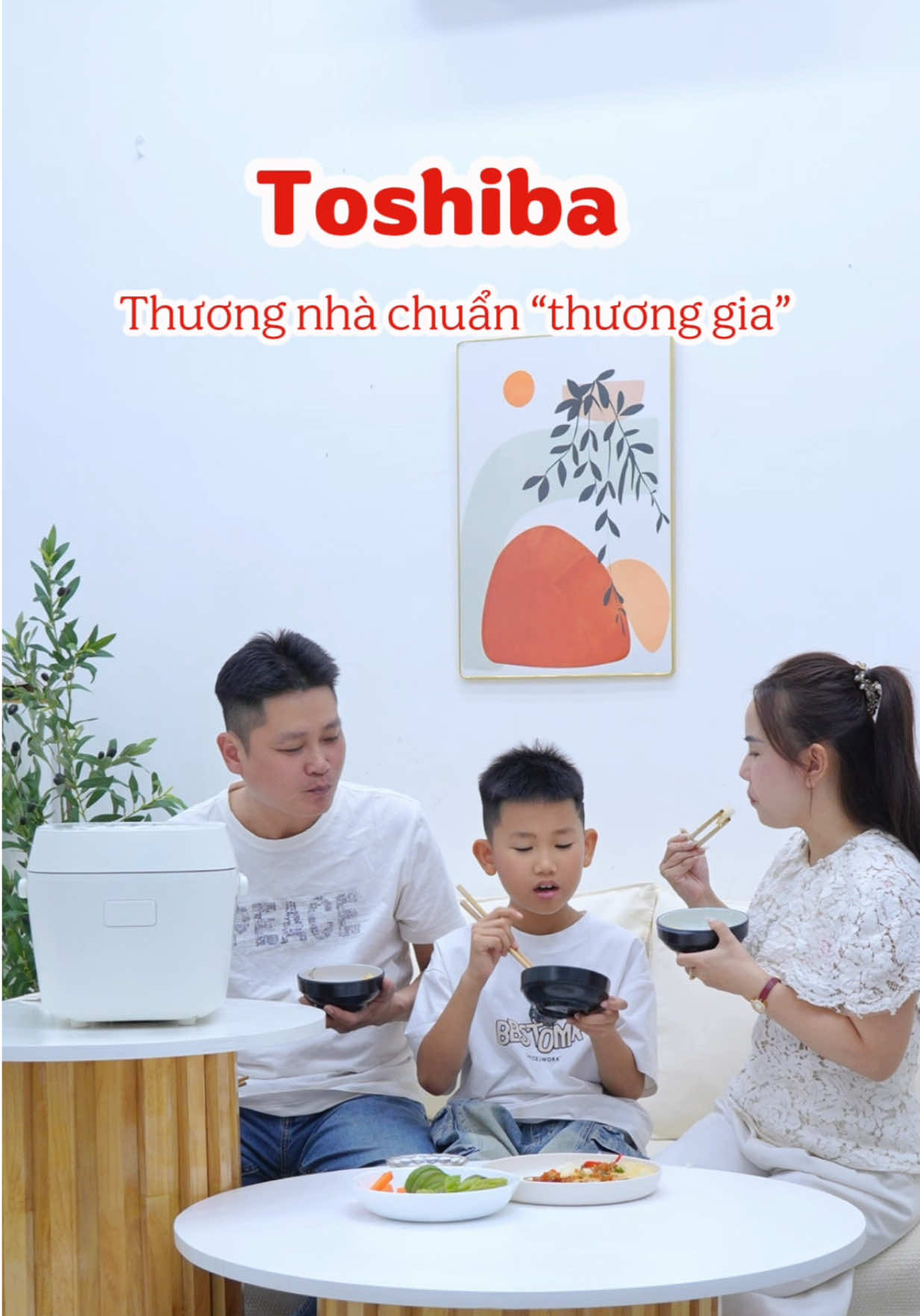 Thương gia là chăm chút từng điều nhỏ nhặt cho gia đình, từng bữa cơm chuẩn thương gia với nồi cơm điện Toshiba #ToshibaLifestyleVietnam #GiaDụngThươngGia #UmamiSeries #noicomdien 
