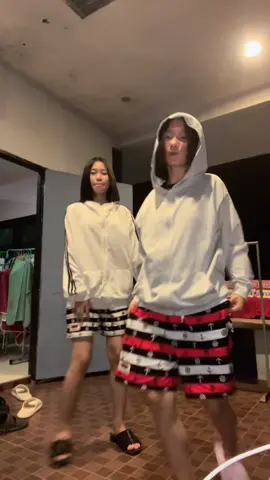 #ကရင်မလေး🇳🇱 #ဆယ်လီတေမှlikeပေးတာလား🥺 