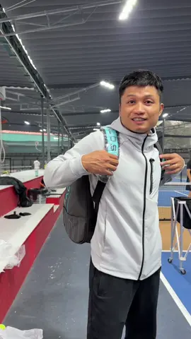 Lấy cho anh học viên chiếc balo của facolos vừa gọn vừa đẹp#tuhatay #pickleball #training #viral #facolospickleball 