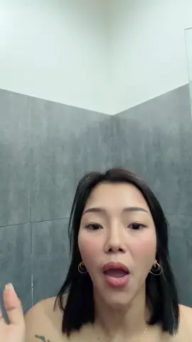 Naa na jud shampoo and conditioner ang @Yusofine 😍😍 koreeek! @Mahalia 