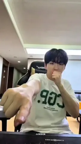 ไลฟร้องสดให้ฟค ฟังไปเลย😍#MONSTA_X #KIHYUN 