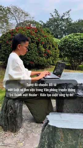 Mọi linh hồn đều xứng đáng được trao quyền về sự tự do ý chí! Tự do ý chí không có nghĩa là muốn làm gì thì làm - Tự do ý chí là khả năng tự chủ cao nhất khi một linh hồn vận hành hài hoà với mọi sinh linh khác trong Vũ trụ, tạo ra một sự tự do tổng thể cho tất cả. Và để có được sự tự chủ này đó là cả một hành trình phải thật sự trải nghiệm, thật sự sống, thật sự đi qua những nỗi đau, thật sự cô đơn… thì mới hiểu được chữ TỰ DO thật sự!!! Điều đó thật tuyệt đẹp và thiêng liêng 🙏 #spaceoftumy #fixenergyhealer 