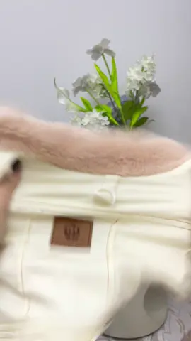 👋🏼#DogFashion #FunnyDogs #Relatable #PetParents #DogMomLife  